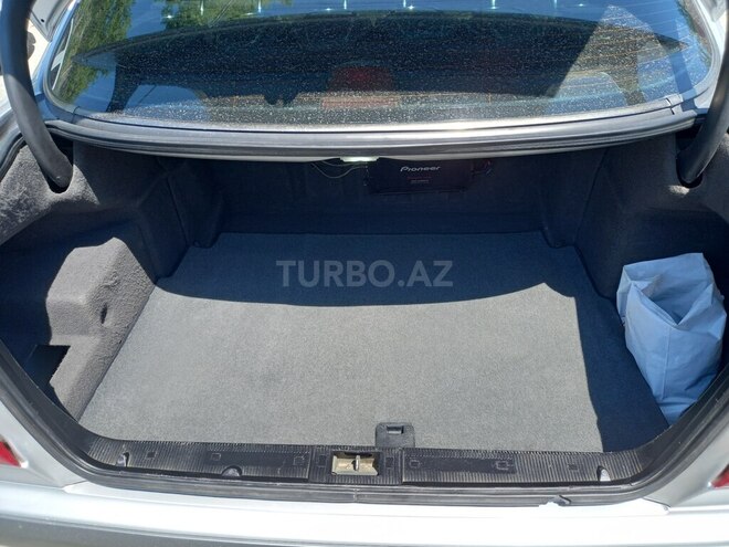 Mercedes E 240 1998, 186,000 km - 2.4 l - Bakı