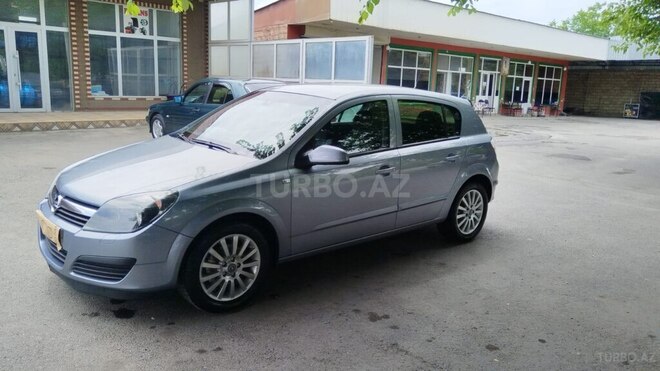 Opel Astra 2006, 183,000 km - 1.4 l - Göyçay