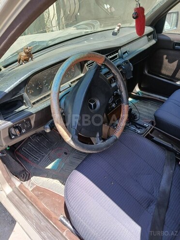 Mercedes 190 1991, 495,000 km - 2.0 л - Sumqayıt