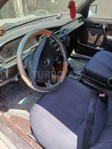 Mercedes 190 1991, 495,000 km - 2.0 л - Sumqayıt