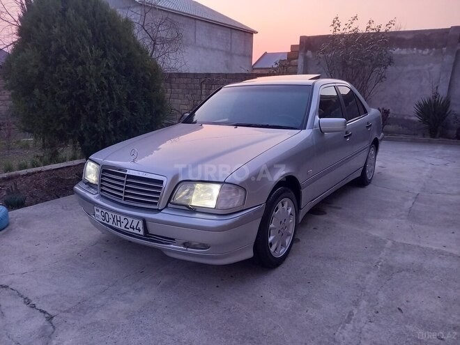 Mercedes C 240 1997, 331,000 km - 2.4 l - Şəki