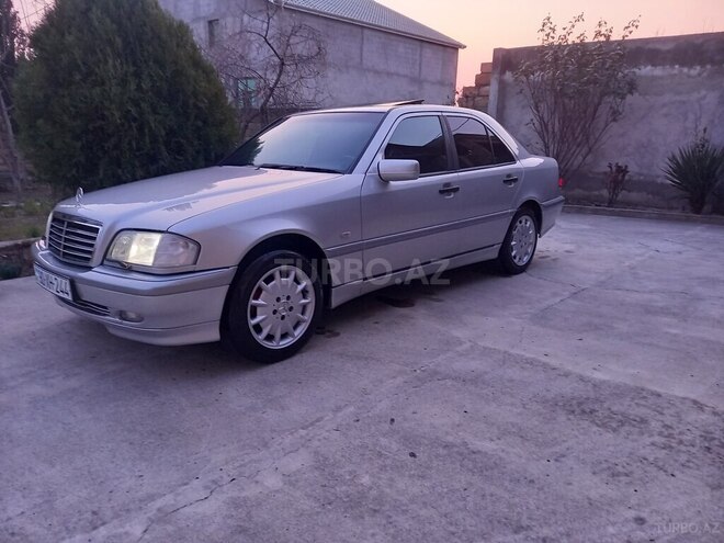 Mercedes C 240 1997, 331,000 km - 2.4 l - Şəki