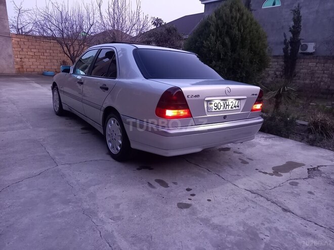 Mercedes C 240 1997, 331,000 km - 2.4 l - Şəki