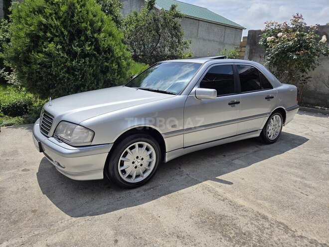 Mercedes C 240 1997, 331,000 km - 2.4 l - Şəki