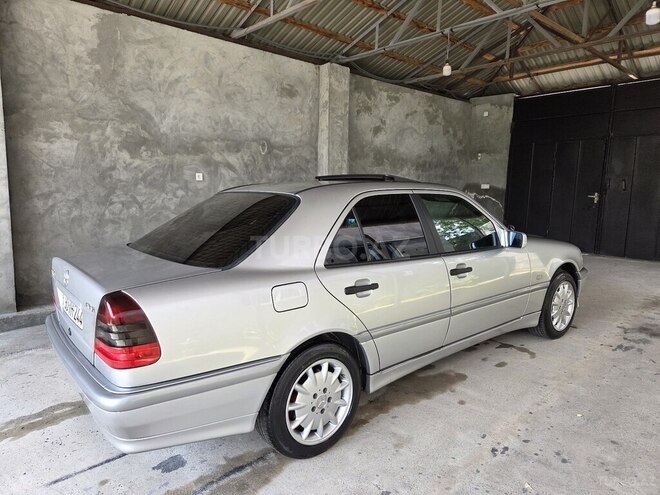 Mercedes C 240 1997, 331,000 km - 2.4 l - Şəki