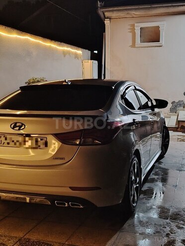 Hyundai Elantra 2015, 134,702 km - 1.8 l - Bakı