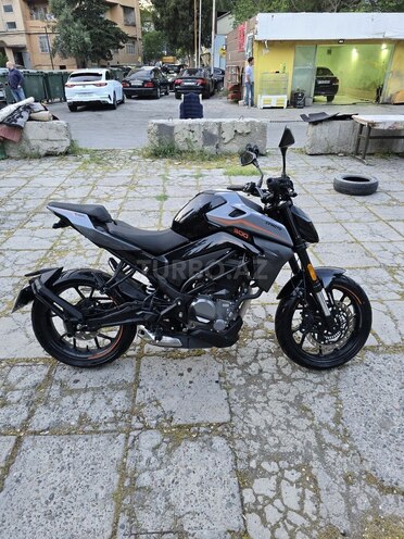 CFMOTO 300 NK-3