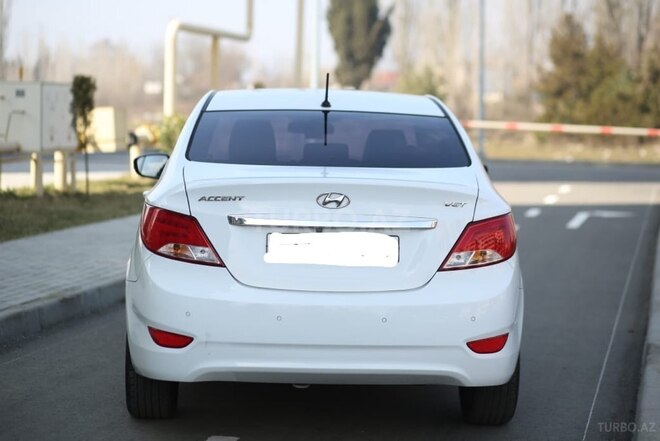 Hyundai Accent 2016, 262,000 km - 1.6 l - Bakı
