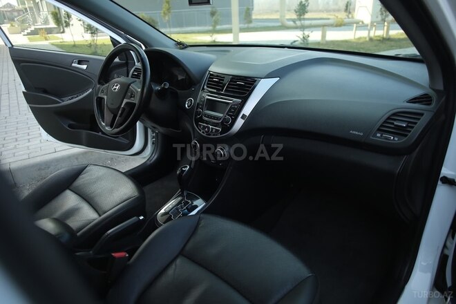 Hyundai Accent 2016, 262,000 km - 1.6 l - Bakı