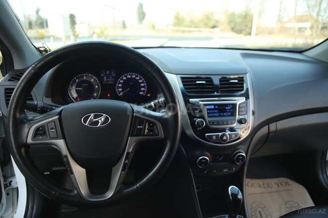 Hyundai Accent 2016, 262,000 km - 1.6 l - Bakı