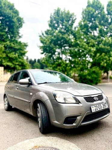 Kia Rio 2010, 370,000 km - 1.5 l - Gəncə