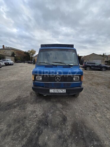 Mercedes 208 D 1994, 590,000 km - 2.3 l - Bakı
