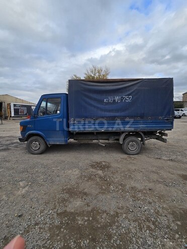 Mercedes 208 D 1994, 590,000 km - 2.3 l - Bakı