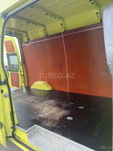 Ford Transit-17