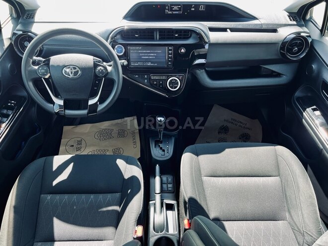 Toyota Aqua 2019, 24,383 km - 1.5 л - Bakı