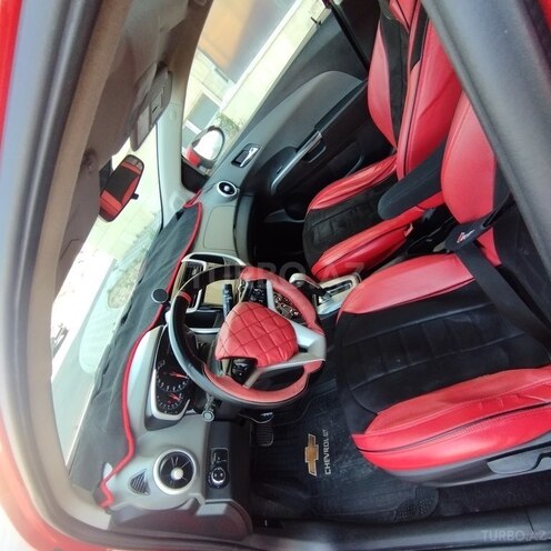 Chevrolet Aveo-8