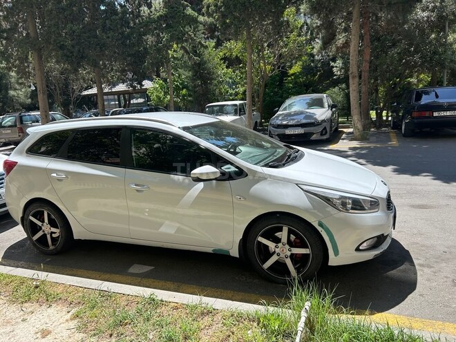 Kia  2012, 226,007 km - 1.4 l - Bakı