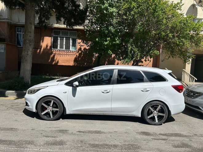 Kia  2012, 226,007 km - 1.4 l - Bakı