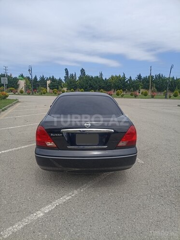 Nissan Sunny-5