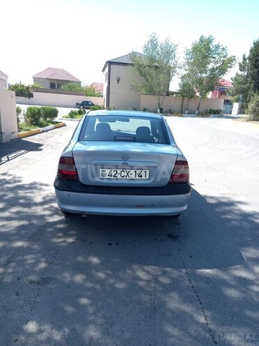 Opel Vectra 1996, 290,000 km - 1.6 l - Bakı