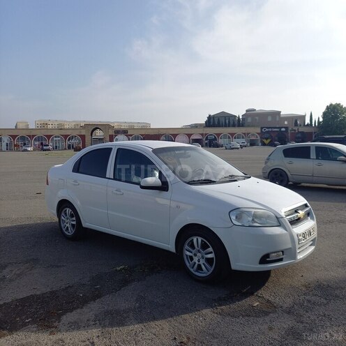Chevrolet Aveo-6
