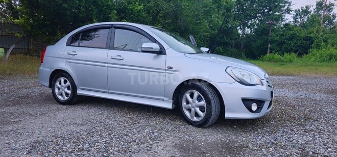 Hyundai Accent 2010, 128,000 km - 1.6 l - Bakı