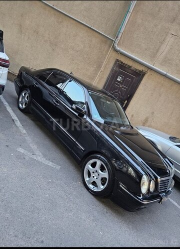 Mercedes E 240 2000, 446,500 km - 2.4 l - Bakı