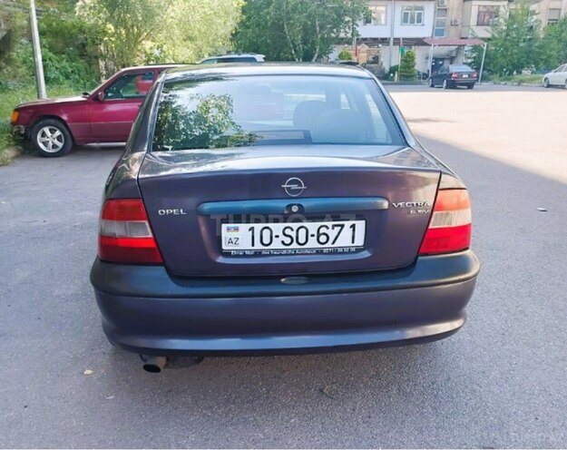 Opel Vectra 1996, 470,000 km - 1.6 l - Bakı