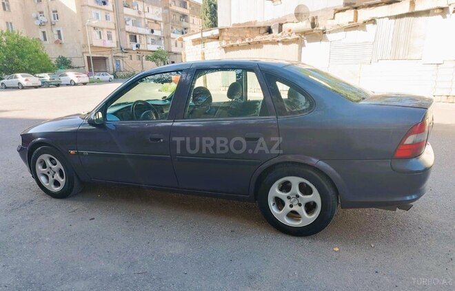 Opel Vectra 1996, 470,000 km - 1.6 l - Bakı