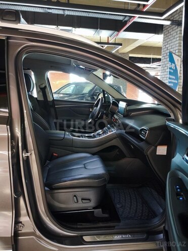 Hyundai Santa Fe-19