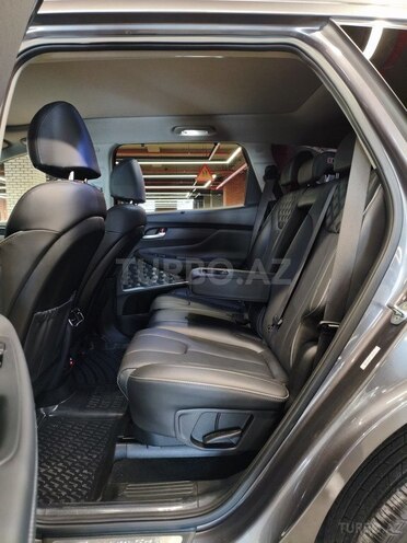 Hyundai Santa Fe-14
