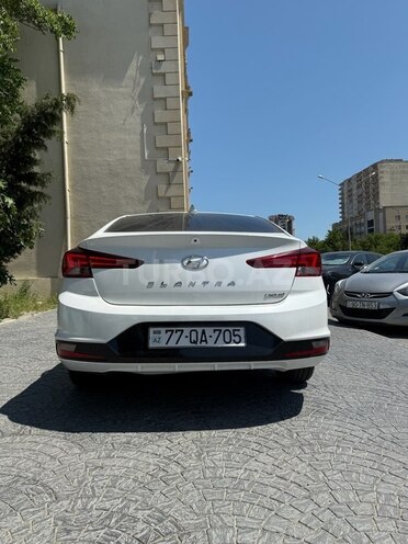Hyundai Elantra 2019, 105,000 km - 2.0 l - Bakı