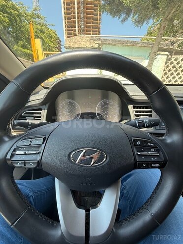 Hyundai Elantra 2019, 105,000 km - 2.0 l - Bakı