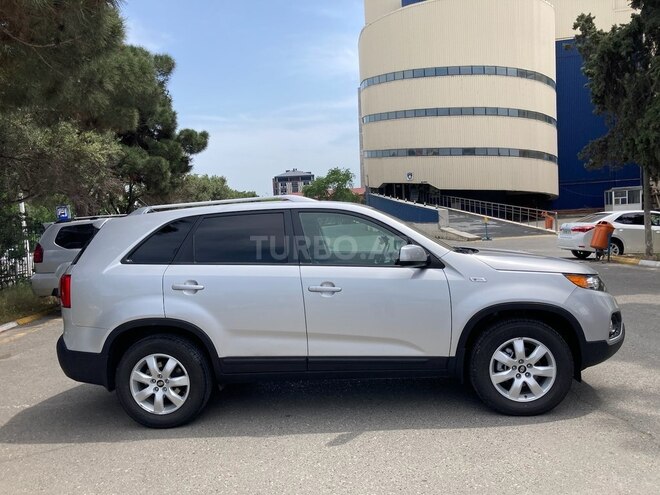 Kia Sorento-2