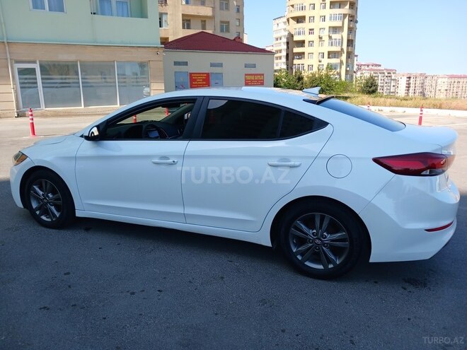 Hyundai Elantra 2016, 130,000 km - 2.0 л - Bakı