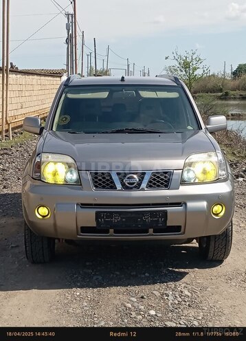 Nissan X-Trail 2005, 213,516 km - 2.5 л - Salyan