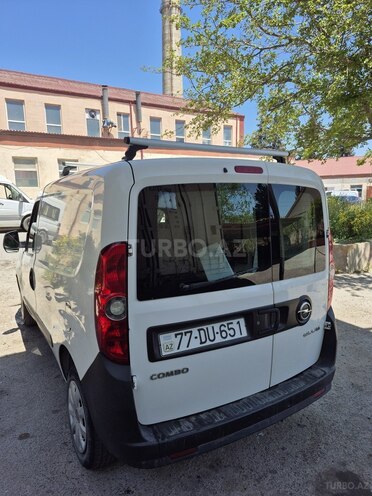 Opel Combo-8