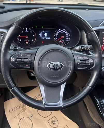Kia Sorento-12