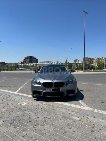 BMW 520 2015, 250,000 km - 2.0 l - Bakı