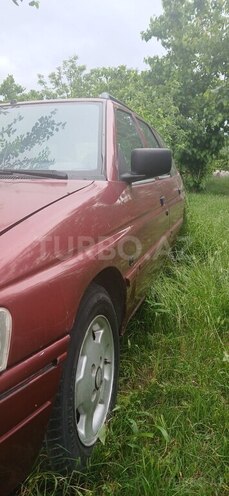 Ford Escort 1992, 501,610 km - 1.8 l - Şəki