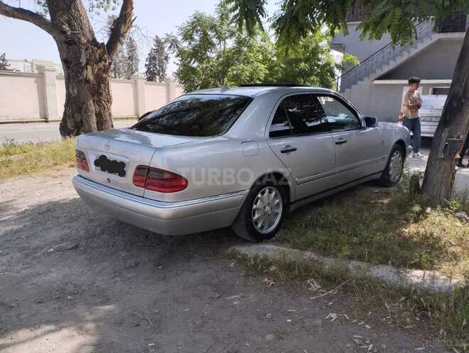 Mercedes E 280 1998, 286,527 km - 2.8 l - Mingəçevir