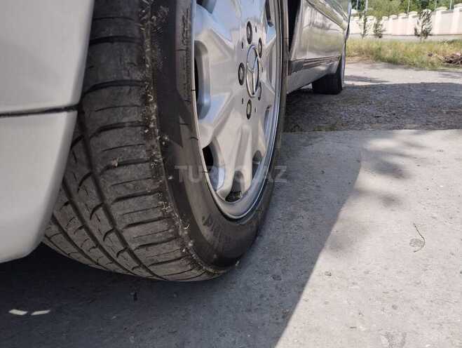 Mercedes E 280 1998, 286,527 km - 2.8 l - Mingəçevir