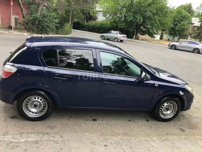 Opel Astra 2004, 284,475 km - 1.4 l - Mingəçevir