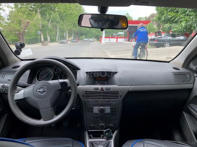 Opel Astra 2004, 284,475 km - 1.4 l - Mingəçevir