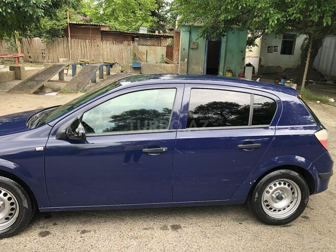 Opel Astra 2004, 284,475 km - 1.4 l - Mingəçevir