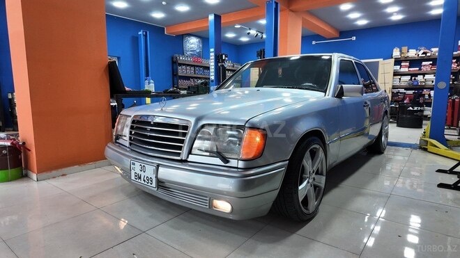 Mercedes E 220 1993, 446,258 km - 2.2 l - Bakı