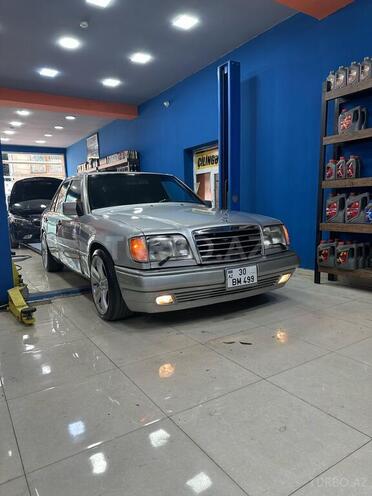 Mercedes E 220 1993, 446,258 km - 2.2 l - Bakı