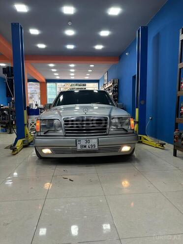 Mercedes E 220 1993, 446,258 km - 2.2 l - Bakı