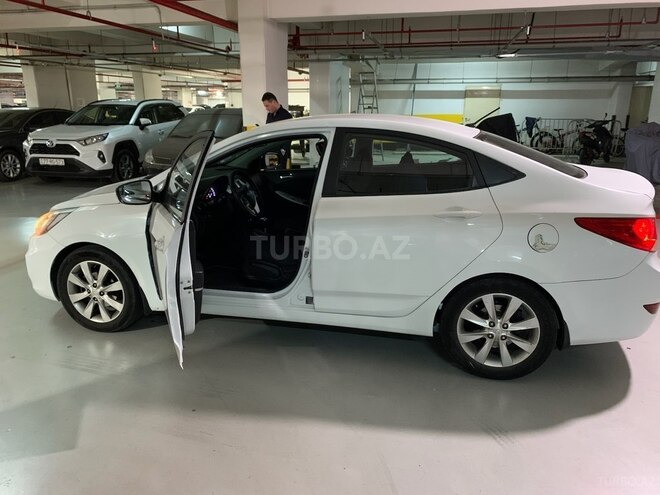 Hyundai Accent 2011, 206,000 km - 1.6 l - Bakı