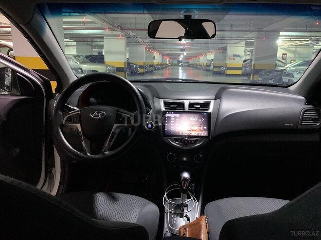 Hyundai Accent 2011, 206,000 km - 1.6 l - Bakı